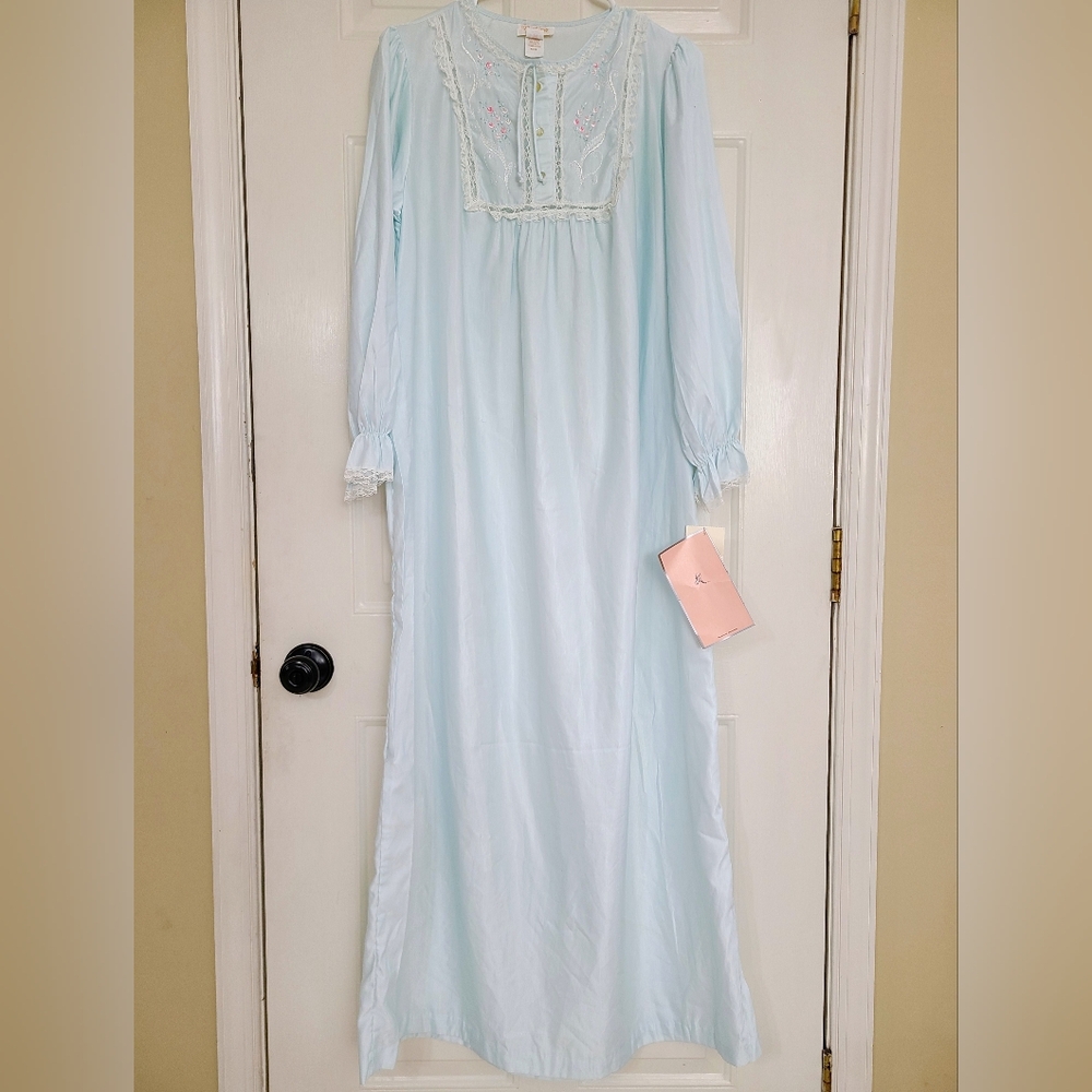 NWT Vintage Barbizon Long Nightgown M Lace Trim Embroidered Cottagecore